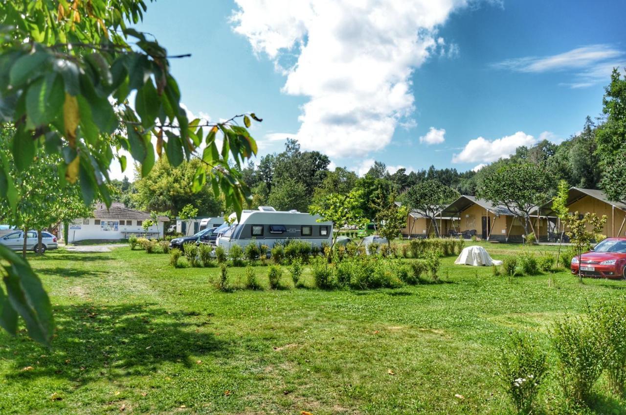 Camping Prima Tyn nad Vltavou Luaran gambar